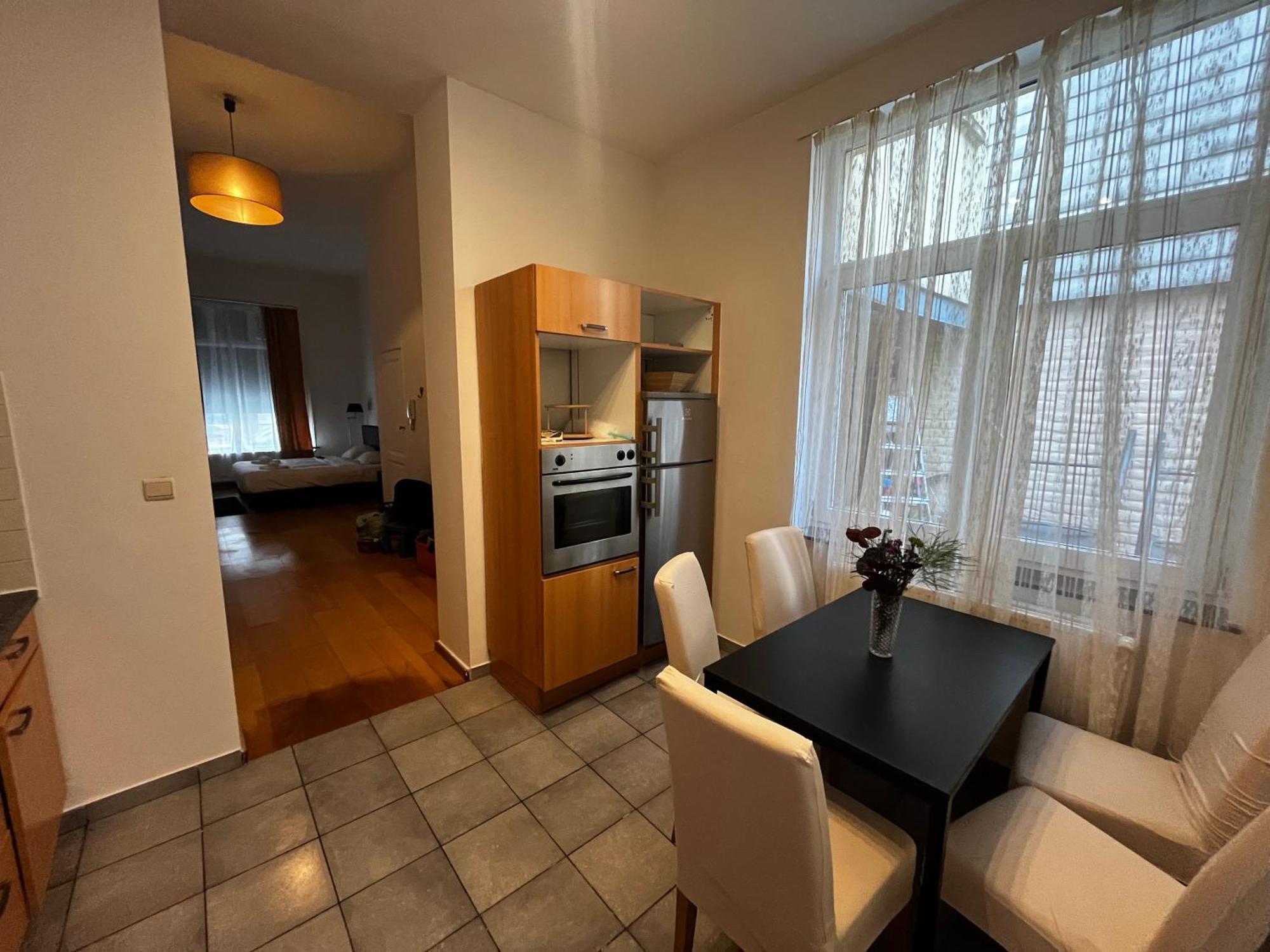 L&L Residence บรัสเซลส์ ภายนอก รูปภาพ