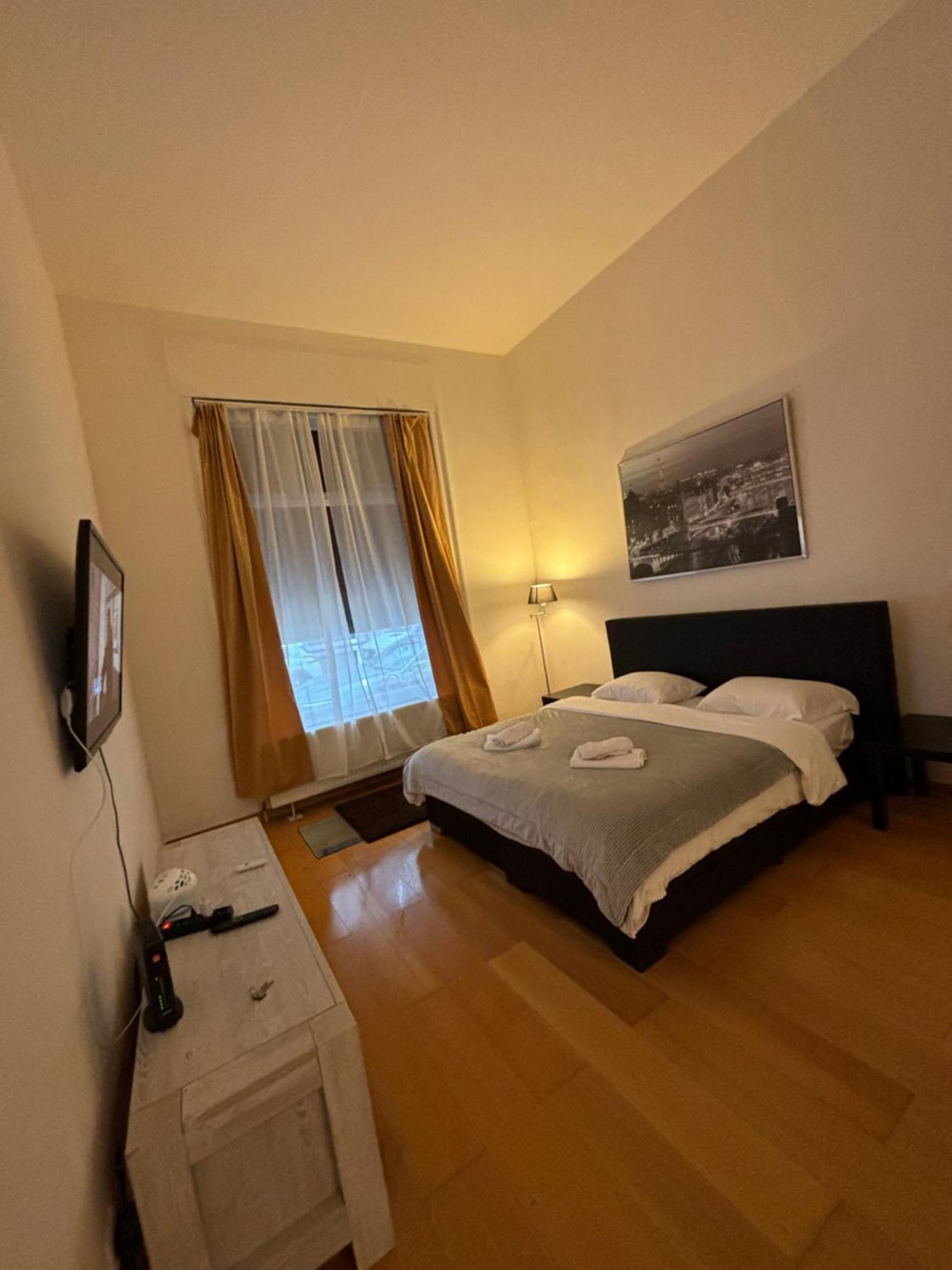 L&L Residence บรัสเซลส์ ภายนอก รูปภาพ